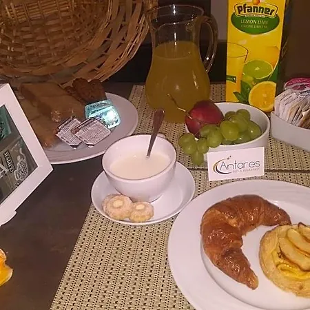 Antares Couette-café Comiso